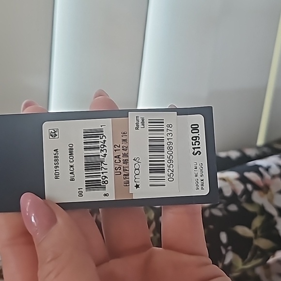 Beautiful Rachel Roy Gown - Picture 7 of 8